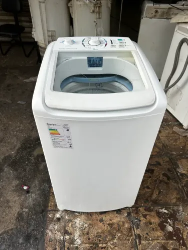 Máquina de lavar Eletrolux 8 kg semi nova