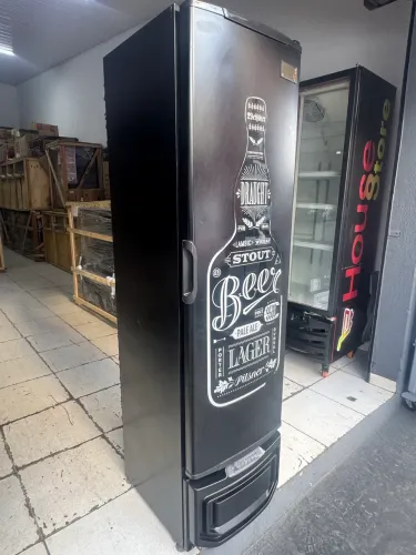 Cervejeira Gelopar 228 litros Slim Semi nova