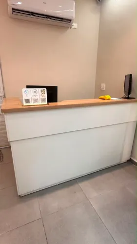 BALCÃO CAIXA EM MADEIRA MDF