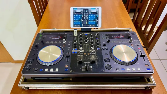 Pioneer XDJ-R1