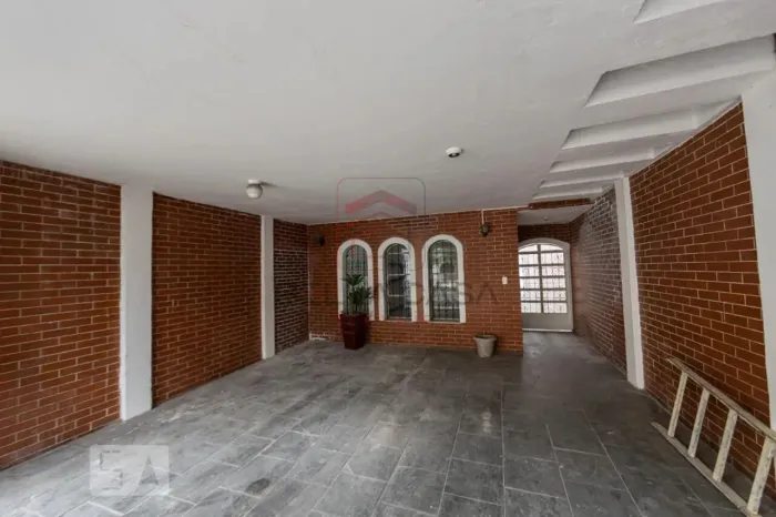 Sobrado à venda na Vila Prudente- 262 m2 - 4 dormitórios- 2 suítes- 3 vagas de garagem