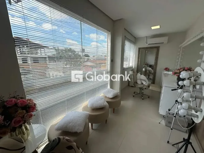 Loja/Salão/Ponto Comercial em Montes Claros, no bairro Edgar Pereira, para locação.