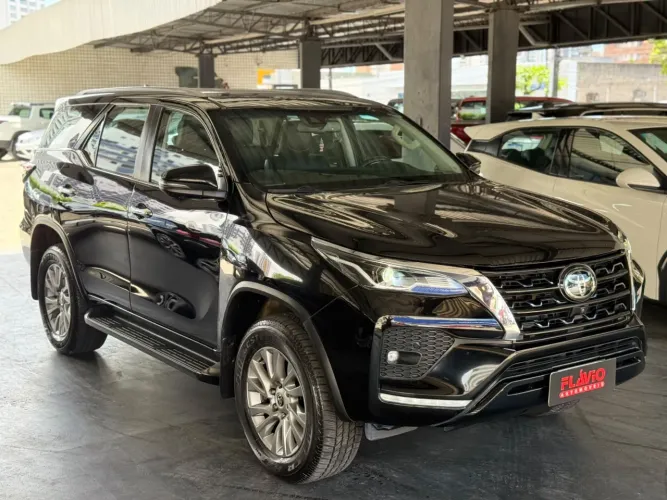 Toyota Hilux SW4 SRX 4X4 2.8 TDI 16V Dies. Aut. 2023