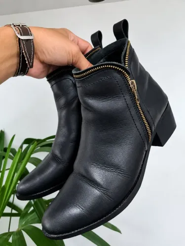 Linda Bota de couro unisex N°37