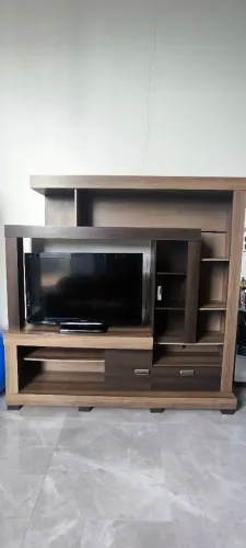 Estante Rack para Sala Amadeirada - Linda e Bem Conservada