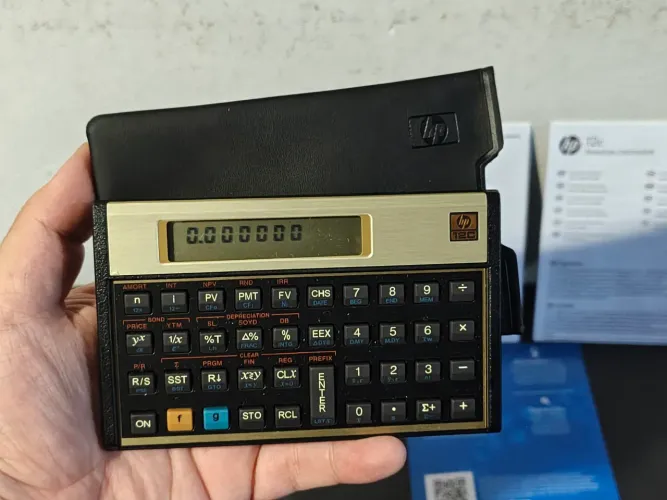Calculadora HP 12C - Praticamente nova