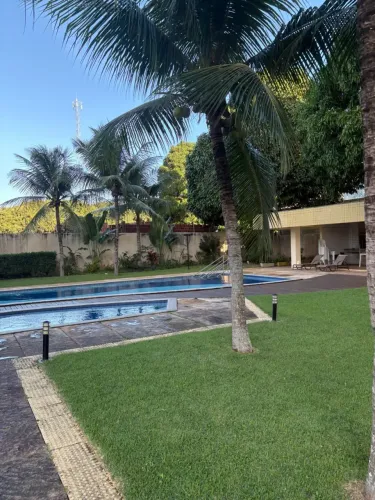 Apartamento em Ponta Negra com 3/4 com closet e banheira