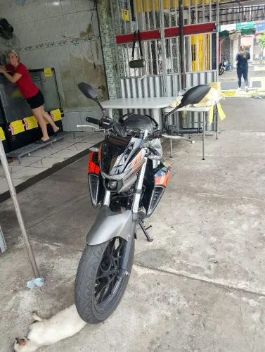 Fazer 250 impecável