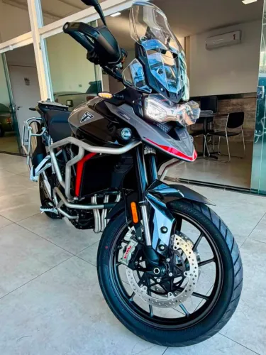 Vende/trocal/ em estado de zero igual na loja com 3 mil de acessorios oportunidade!!!!!!