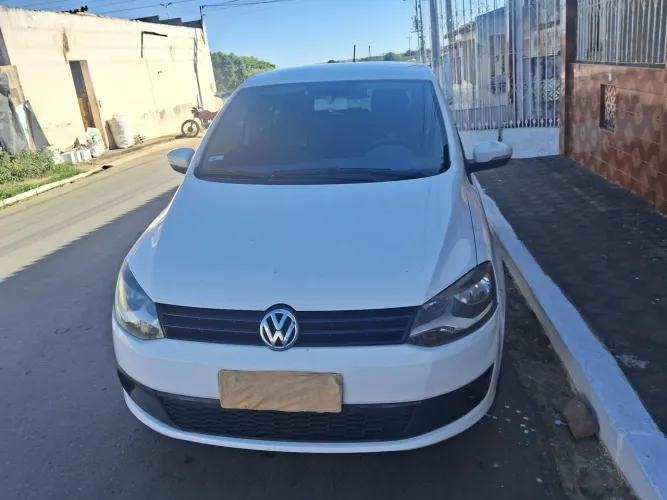Volkswagen Fox 1.6 MI Total Flex 8V 5P 2014