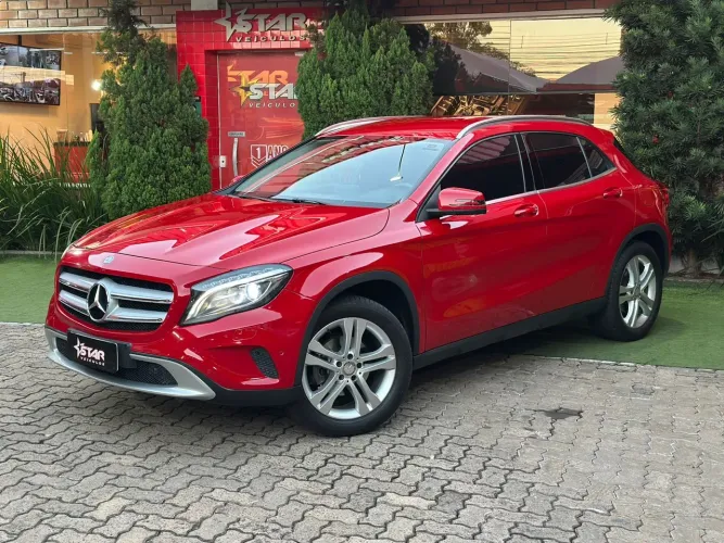 Mercedes-Benz GLA 200 Adv. 1.6/1.6 TB 16V Flex Aut. 2016