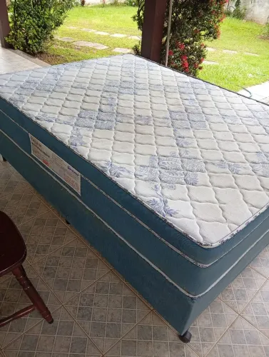Camas box casal.