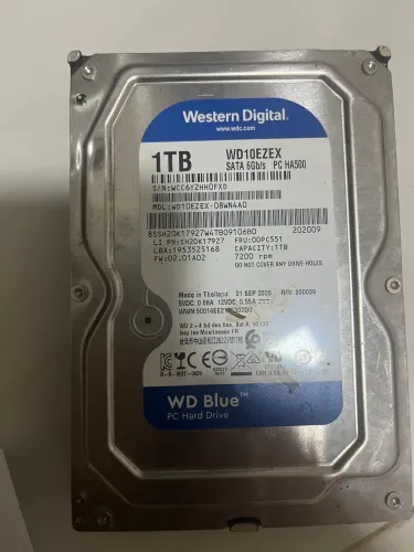 Vendo HD de 1Tb é outro de 320gb