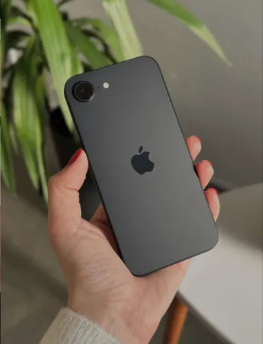 iPhone 16e c/ nota fiscal 