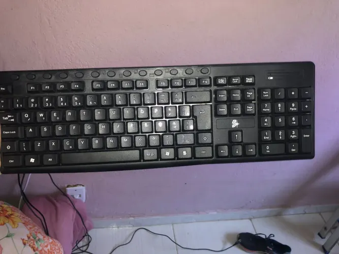 Teclado sem fio wireless USB com receptor e pilhas