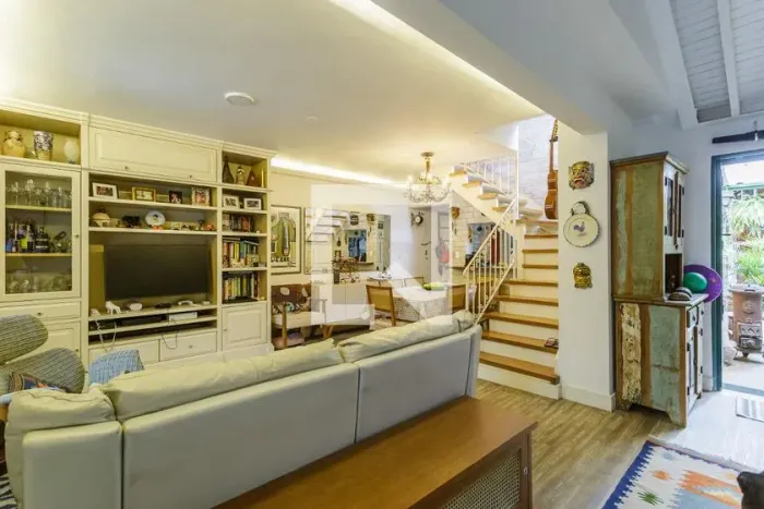 Casa à Venda - Vila Olímpia, 2 Quartos, 130 m2
