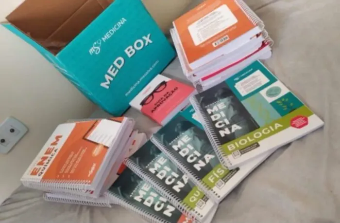 Coleção completa de livros medicina do ME SALVA
