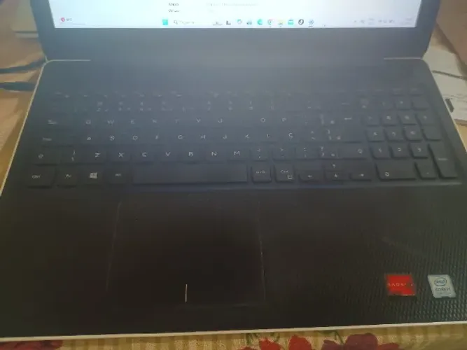 Dell Inspiron 3583 i7 8ª Geração | 16GB RAM | SSD 480GB + HD 2TB | Radeon 520