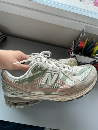 New balance 1906r