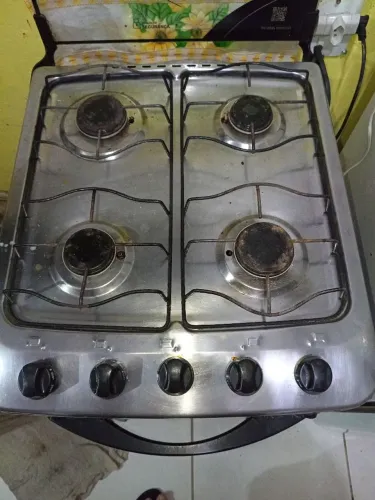 Vende se um fogao