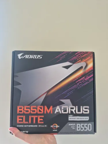 Placa-mãe Gigabyte B550M Aorus Elite