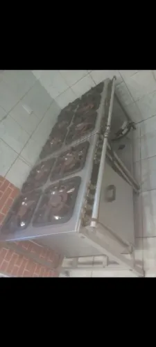 3 SELF-SERVICE 15 CUBAS/2 FOGÕES INDUSTRIAIS/VITRINE AQUECEDORA/TOLDO/MESAS E CADEIRAS E +