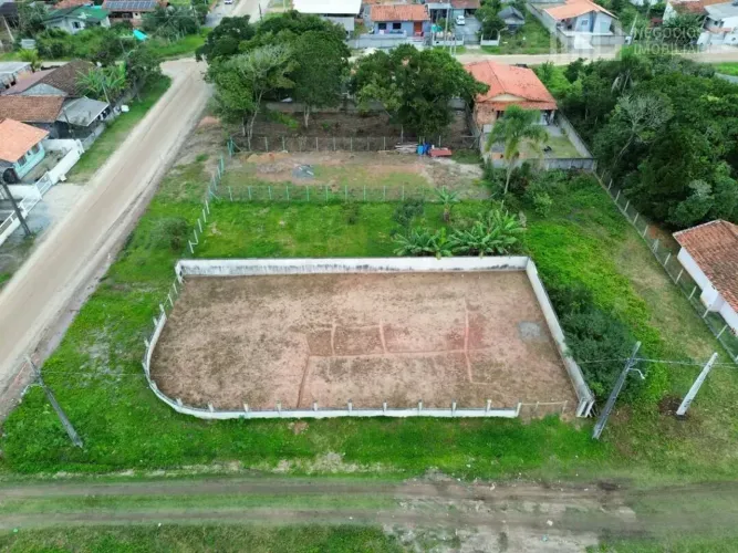 Terreno de esquina pronto p/ construir - 750m do mar l Barra do Sul