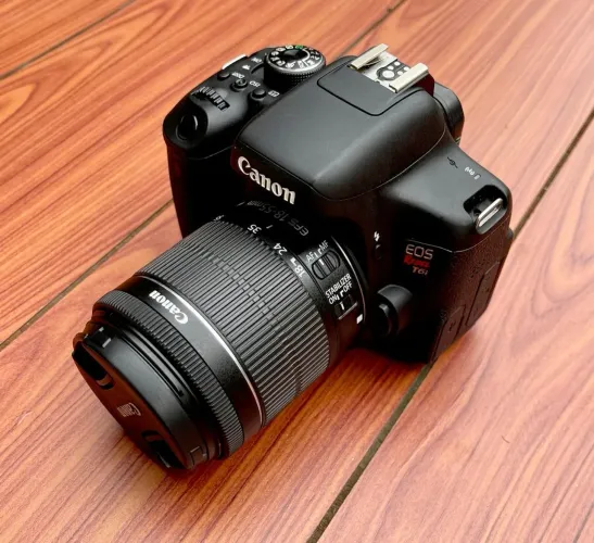 Canon EOS T6i Wi-Fi + Lente 18-55MM