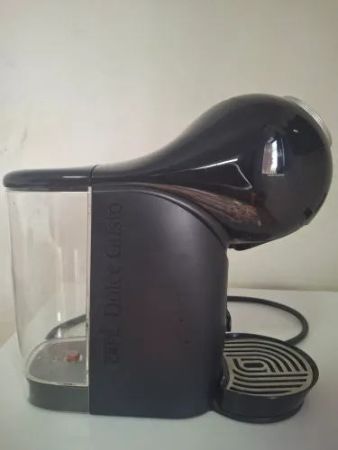Cafeteira- ARNO nescafé doce gusto
