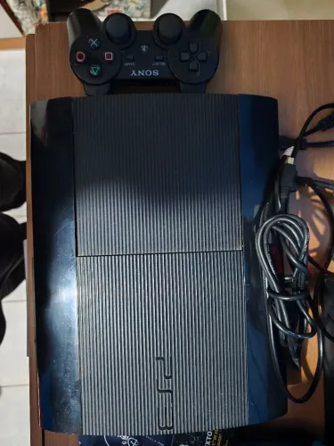 PlayStation 3 Super Slim com 9 jogos desbloqueado