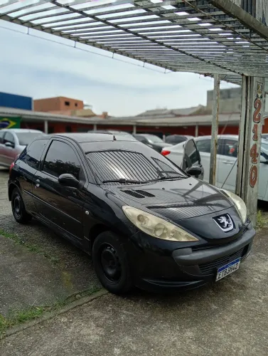 Peugeot 207 XR 1.4 Flex 8V 3P 2011