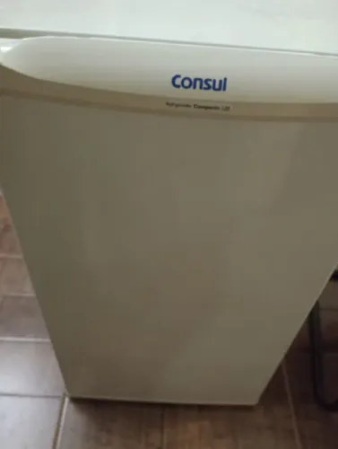 FRIGOBAR CONSUL 120 LITROS VENDO URGENTE *ZAP