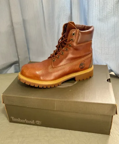 Bota Timberland Premium nº 38/39 (aprox. 26,5cm palmilha) + Par de meias Timberland