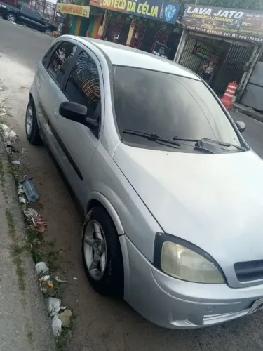 Chevrolet Corsa Hatchback 1.0 MPFI 8V 71cv 5P 2002