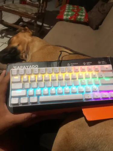 Teclado mecânico 60% rgb NOVO