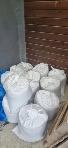 600 kg de pó de brita ensacados