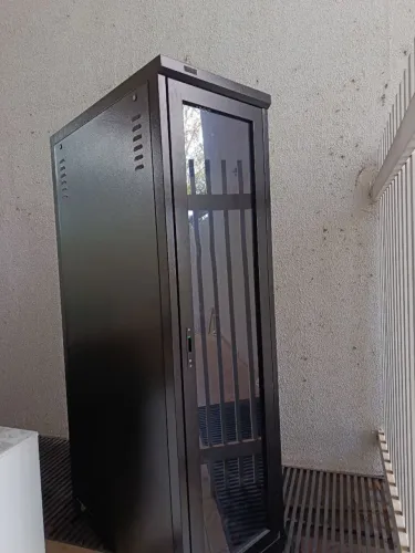 Rack para Servidor / CFTV / Internet Semi novo 