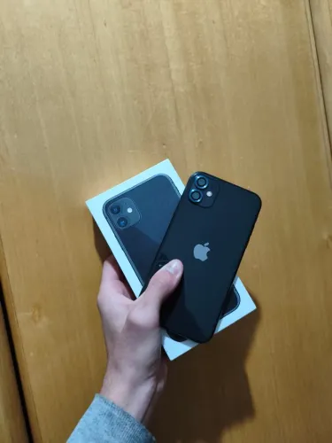 iPhone 11