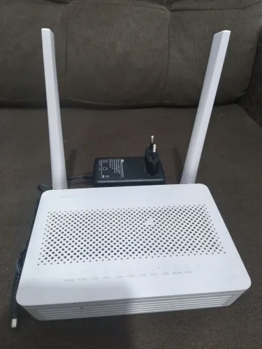 Roteador HUAWEI semi novo funcionando perfeitamente
