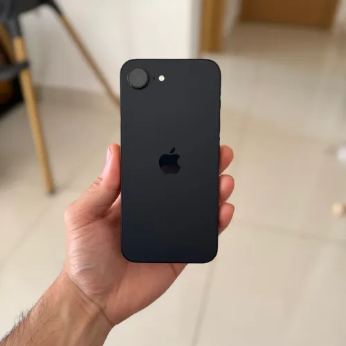 iPhone 16e 128GB 