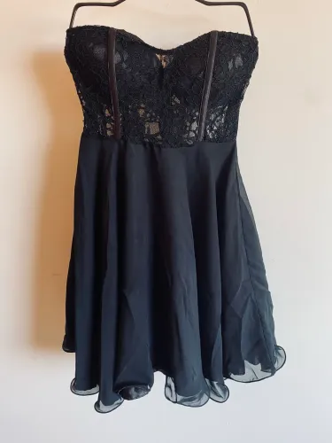 Vestido de festa curto