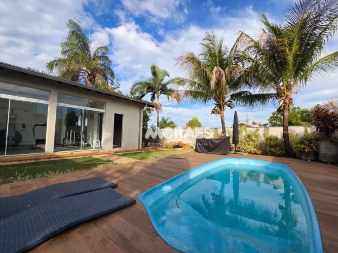 Casa com 3 quartos, sendo 1 suíte para alugar, 210 m² por R$ 6.903/mês - Residencial Prima
