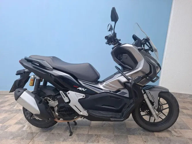 Honda adv