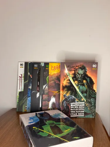 Batman Um Dia Ruim - Completo c/ Autógrafo em 1 volume