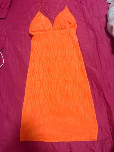 Vestido Laranja nunca usado tamanho PP/P