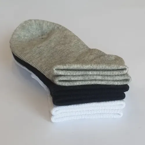 Kit 3 Pares de Meias Infantil 75% Algodão. 2 a 4 Anos. Tamanho 19 ao 22. Cores Básicas