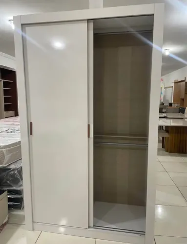 Roupeiro Branco