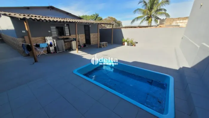 Casa com 4 quartos sendo 1 suíte disponível para venda no bairro Presidente Roosevelt em U