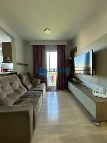 APARTAMENTO COM TRÊS DORMITÓRIOS NO LAZZER