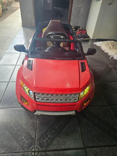 Carrinho infantil elétrico. Evoque. 12V. Com controle remoto. Tudo funcionando.